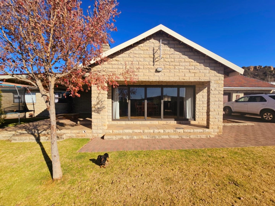 4 Bedroom Property for Sale in Ladybrand Free State